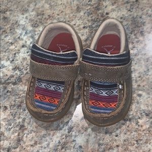 Twisted x toddler shoes size 4m
